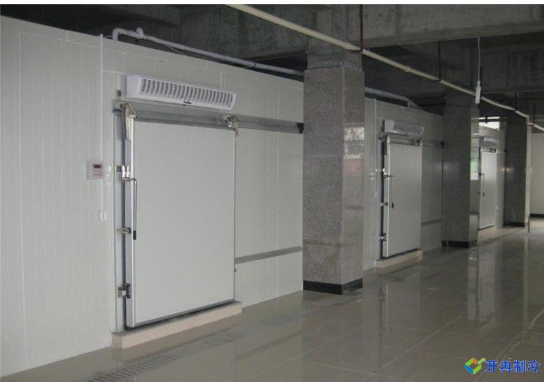 建造一個(gè)中型冷庫(kù)，冷庫(kù)一平方多少錢